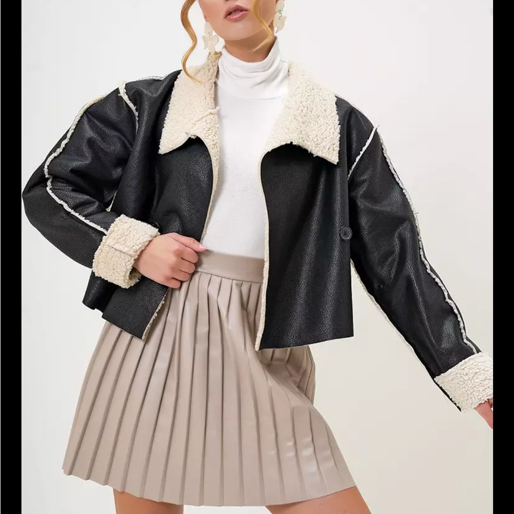 NWT HYFVE The Brooklynn Black and Cream Faux-Leather Sherpa Jacket M - Picture 2 of 13